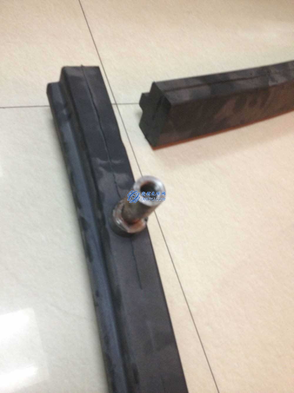 水電站用新老結構的空氣圍帶對比